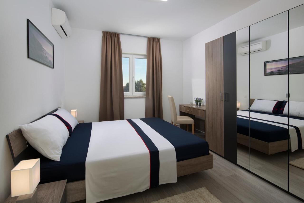 Villa Bella Vista Koromačno Eksteriør billede