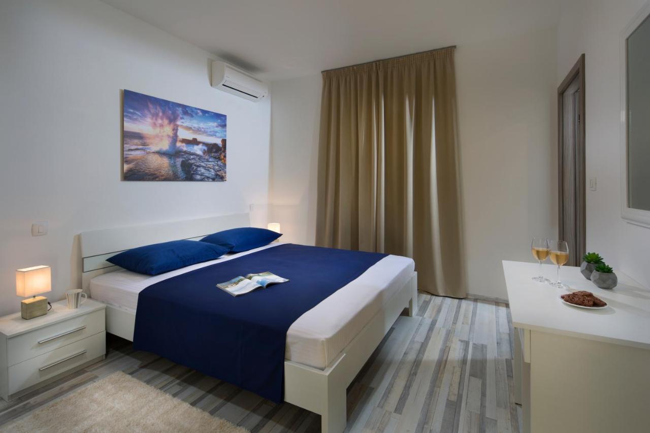 Villa Bella Vista Koromačno Eksteriør billede